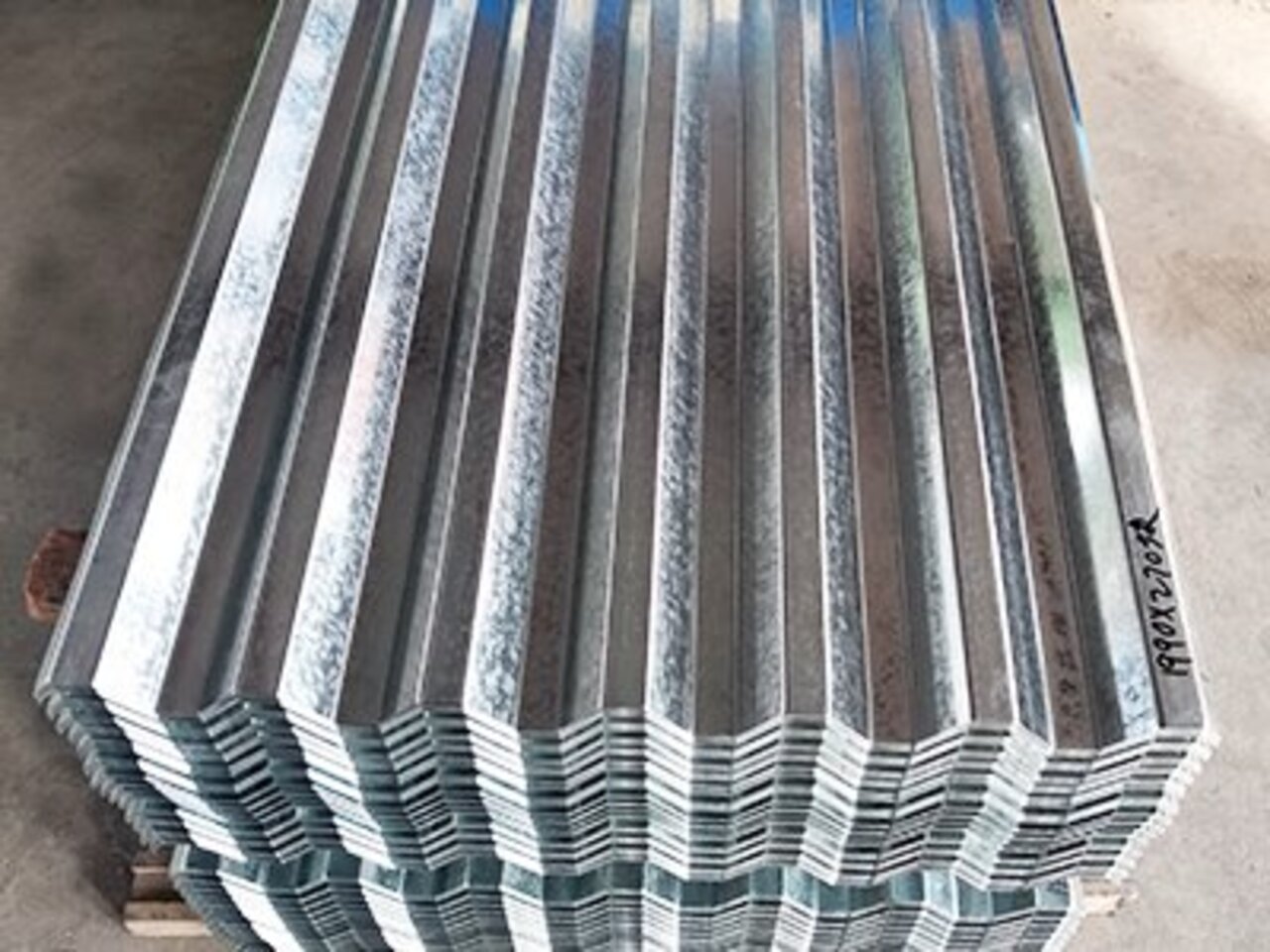 <b>YX35-125-750開(kāi)口型樓承板</b>